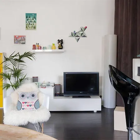 Great Modern Studio Bastille Apartment